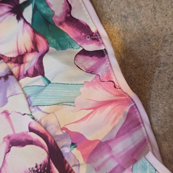 Victoria's Secret Silky Multi-Colored Floral Lounge/Sleep Shorts - Picture 7 of 8
